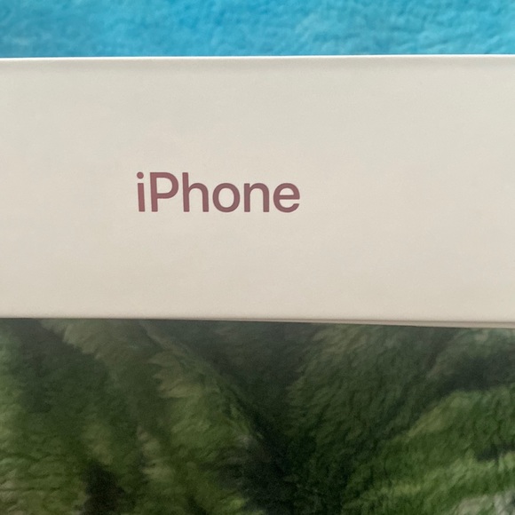 iPhone box🍎 - Picture 2 of 3